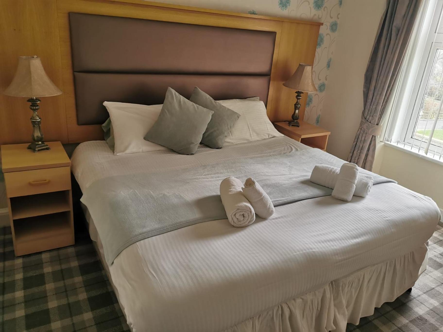 Station Hotel بوتسوي المظهر الخارجي الصورة