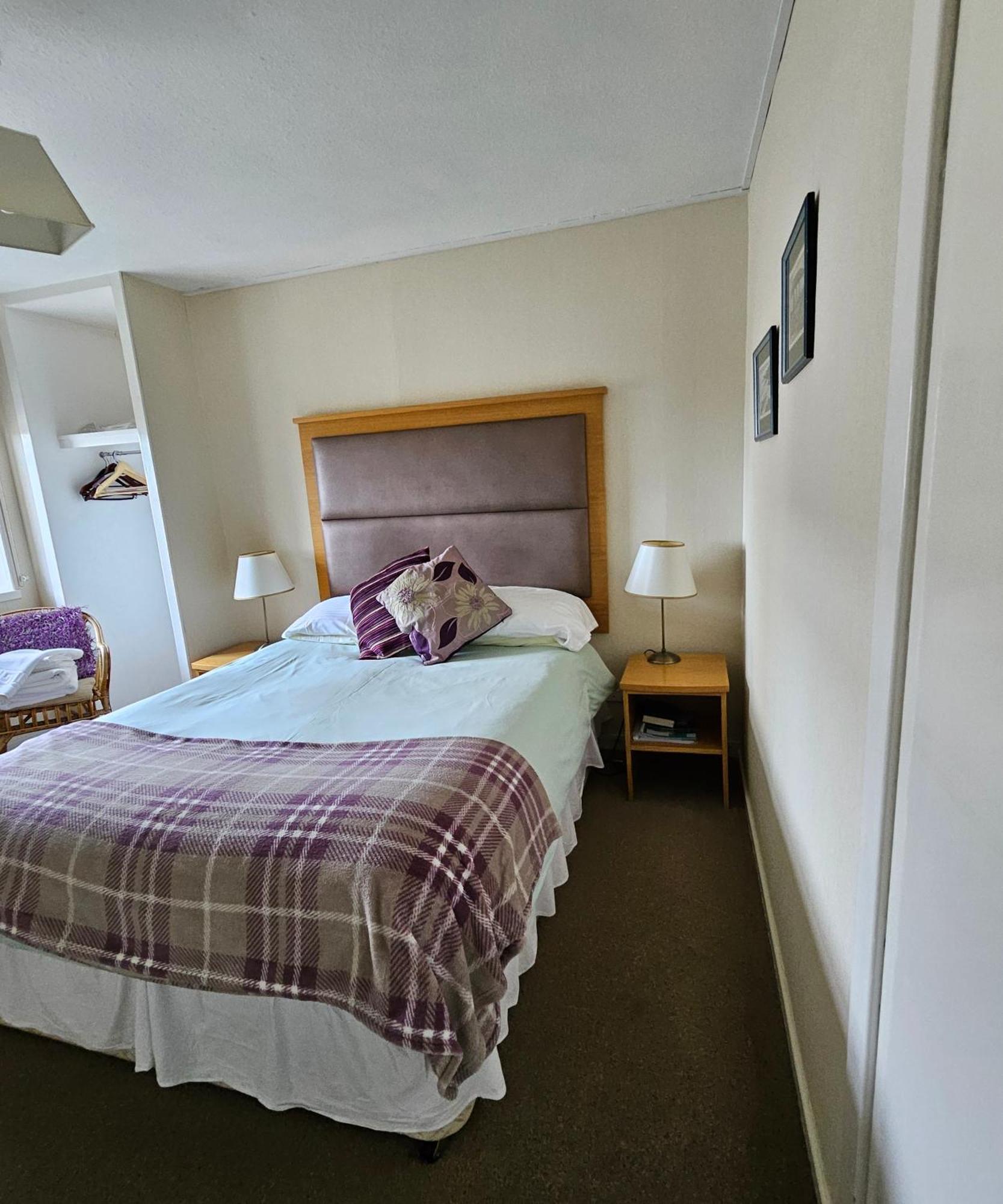 Station Hotel بوتسوي المظهر الخارجي الصورة