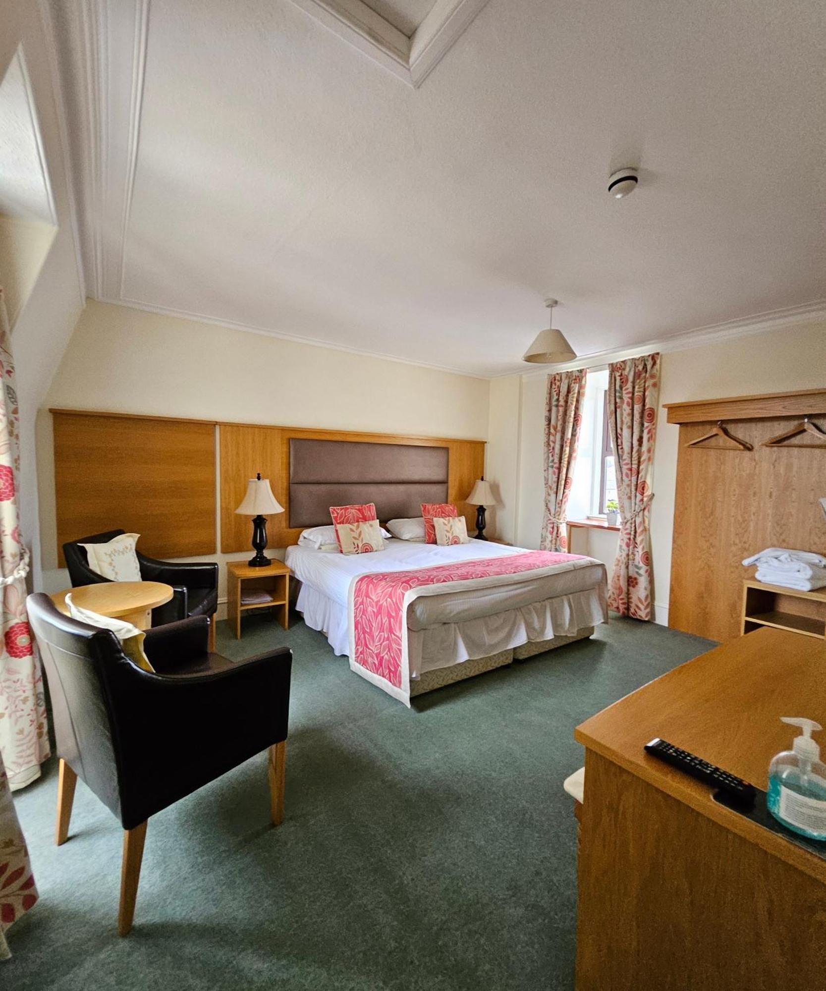 Station Hotel بوتسوي المظهر الخارجي الصورة