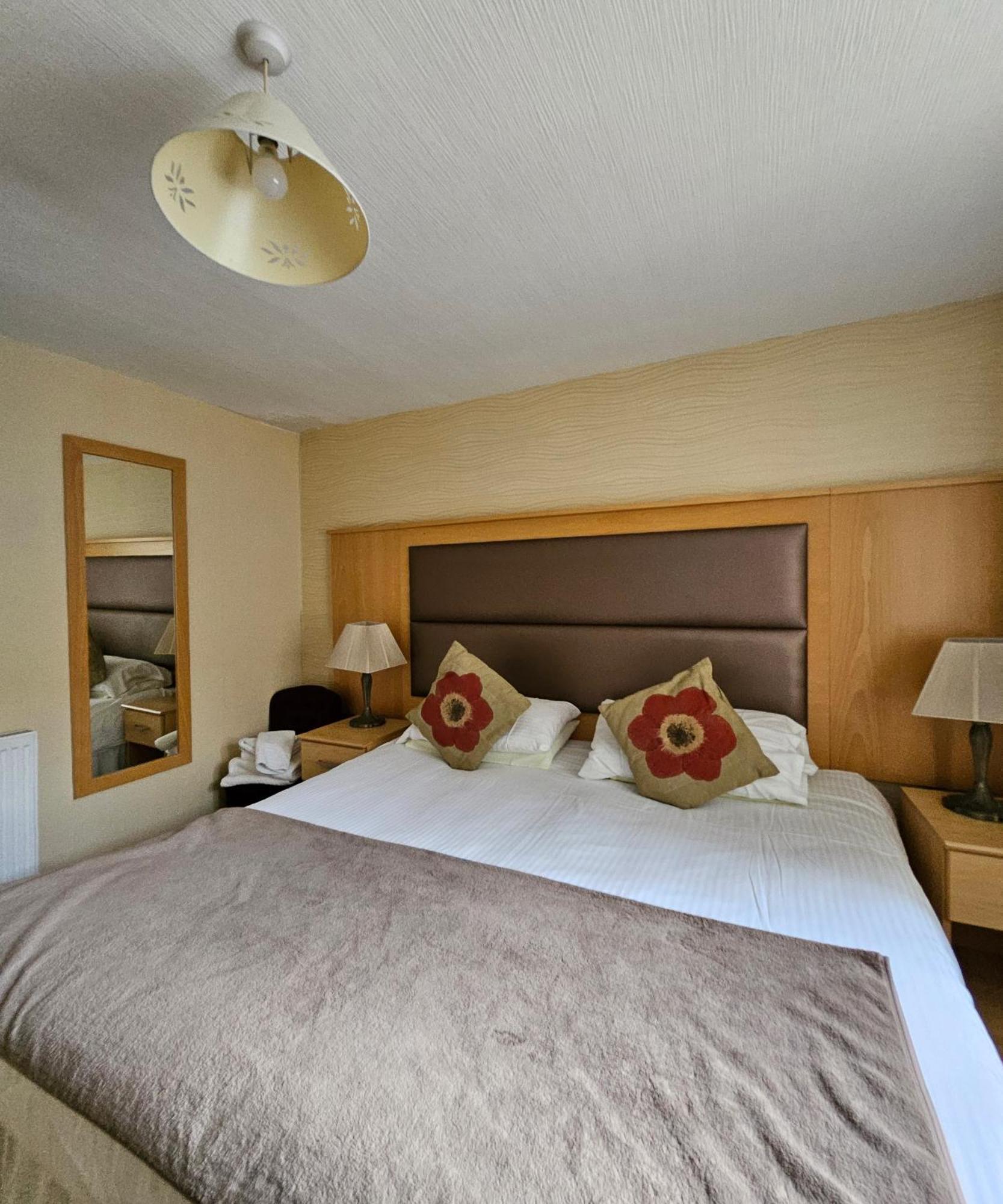 Station Hotel بوتسوي المظهر الخارجي الصورة