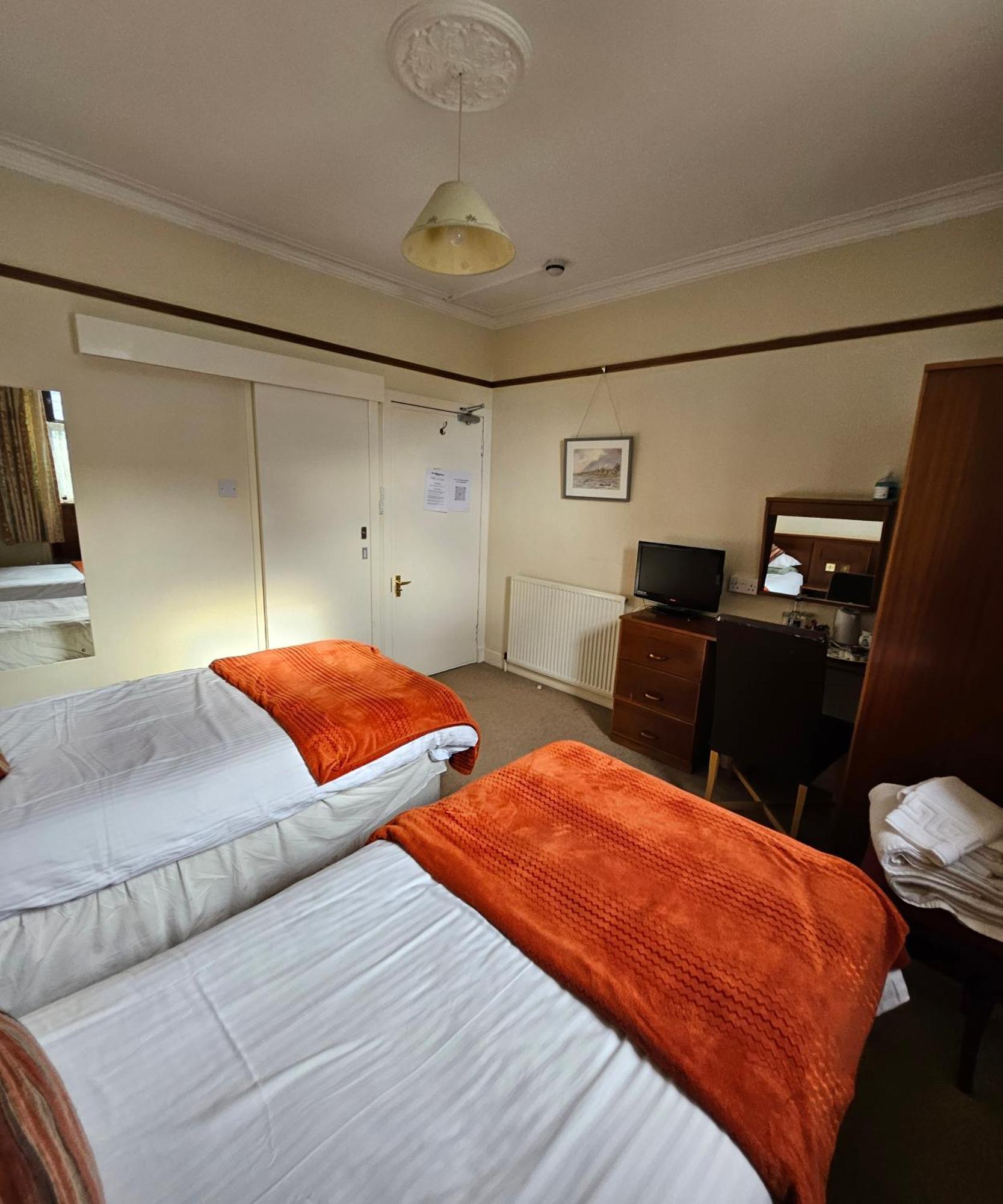 Station Hotel بوتسوي المظهر الخارجي الصورة